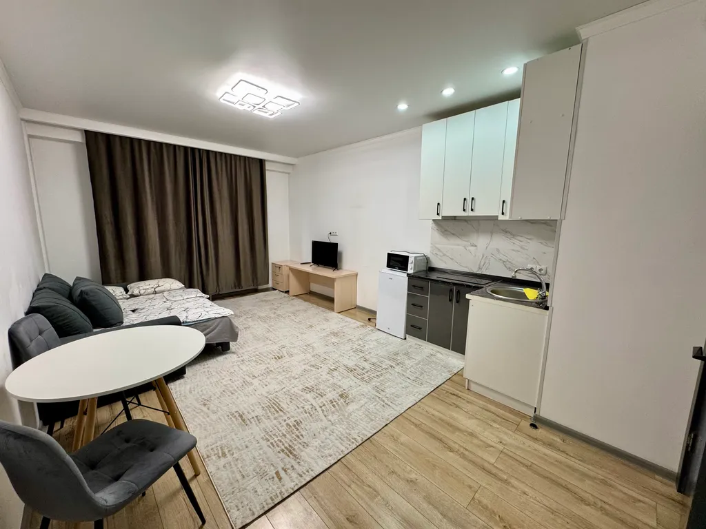 Квартира студия в жилом комплексе — аренда посуточно в Алматы