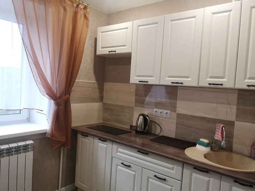 Отличная 2-комнатная квартира с ремонтом в центре города