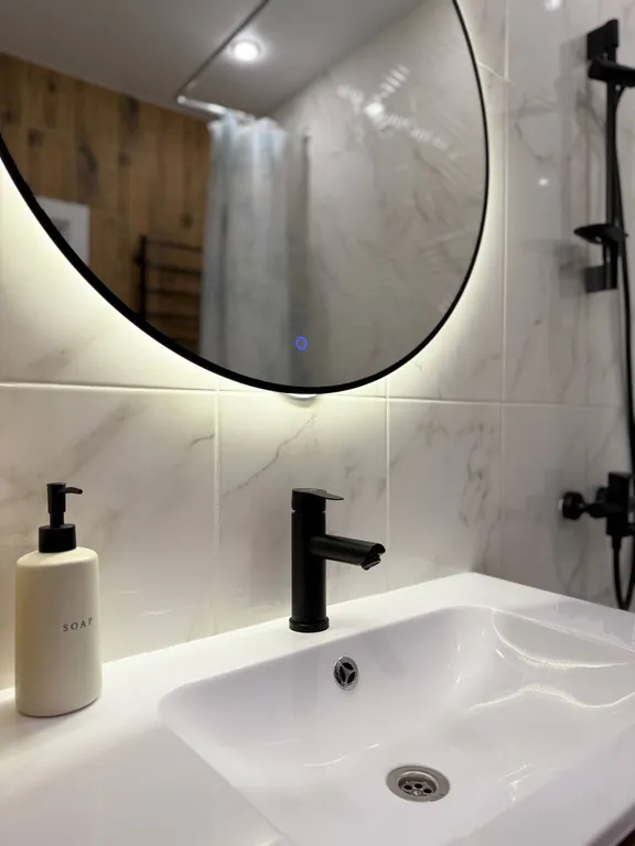 Современная квартира в 5 мин от ТЦ, удобная локация