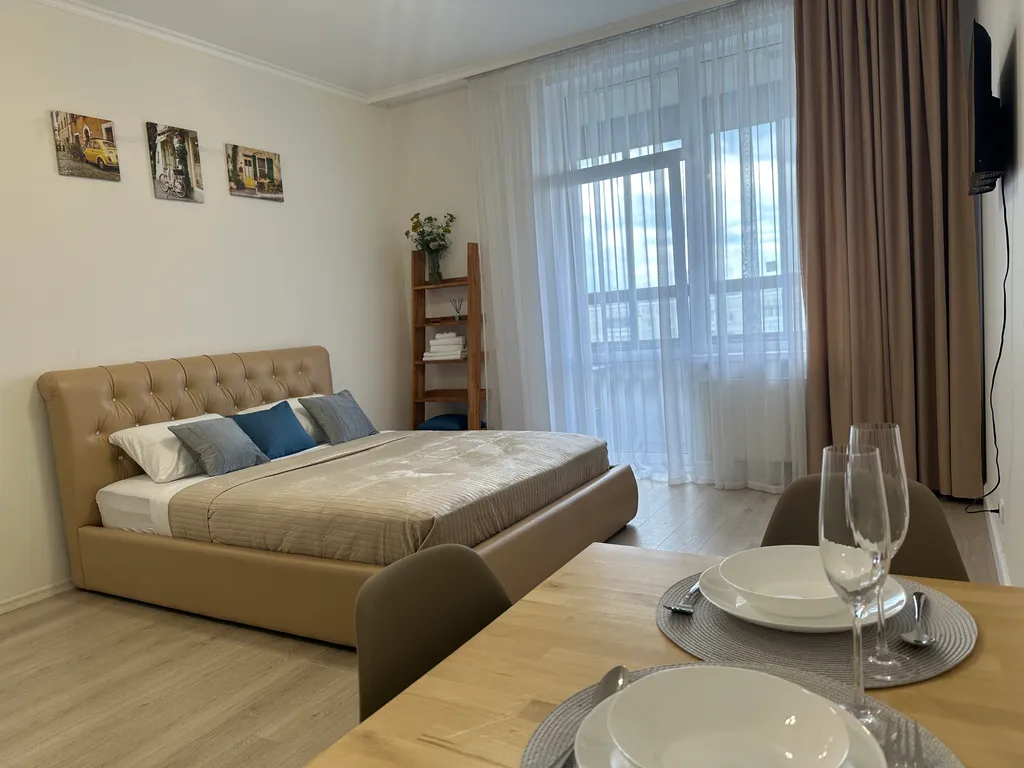 Квартира Квартира Просторная и уютная студия с видом на город — Екатеринбург