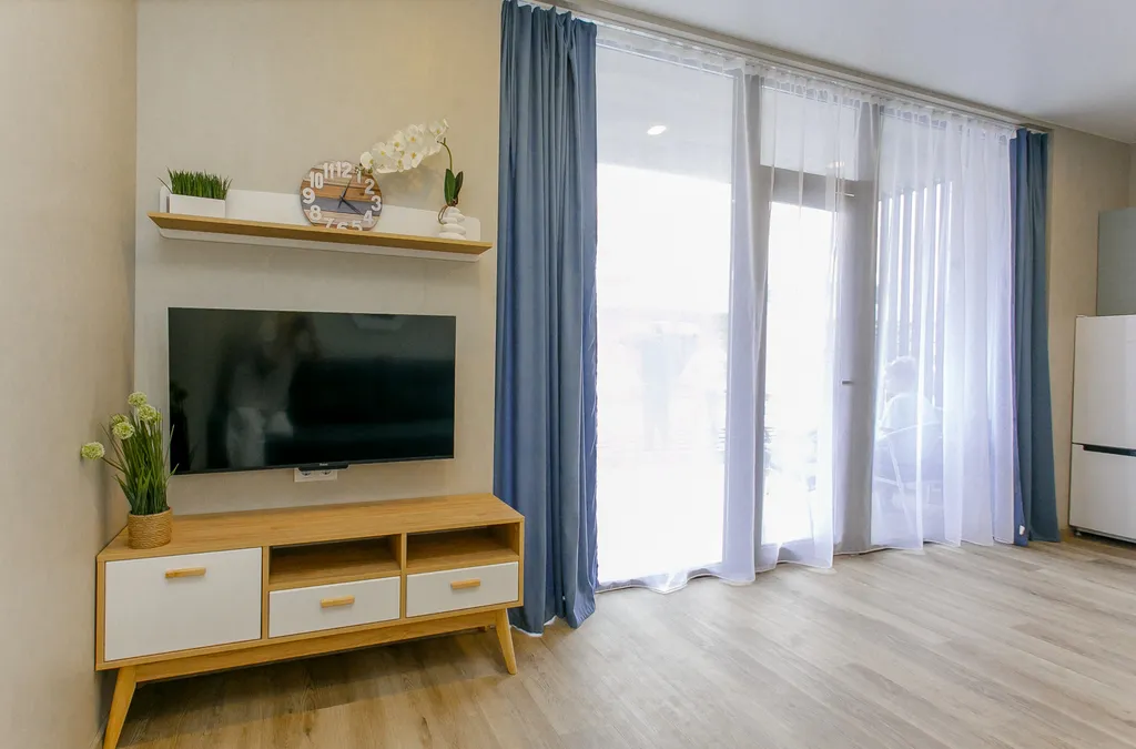 Коттедж с теплым бассейном и банным комплексом, недалеко от моря