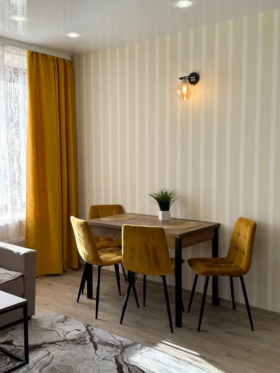 Стильная квартира в центре Мурманска на ул. Октябрьской, 3