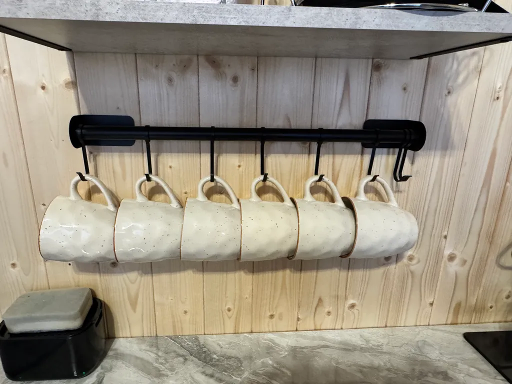 Уютный домик с видом на горы