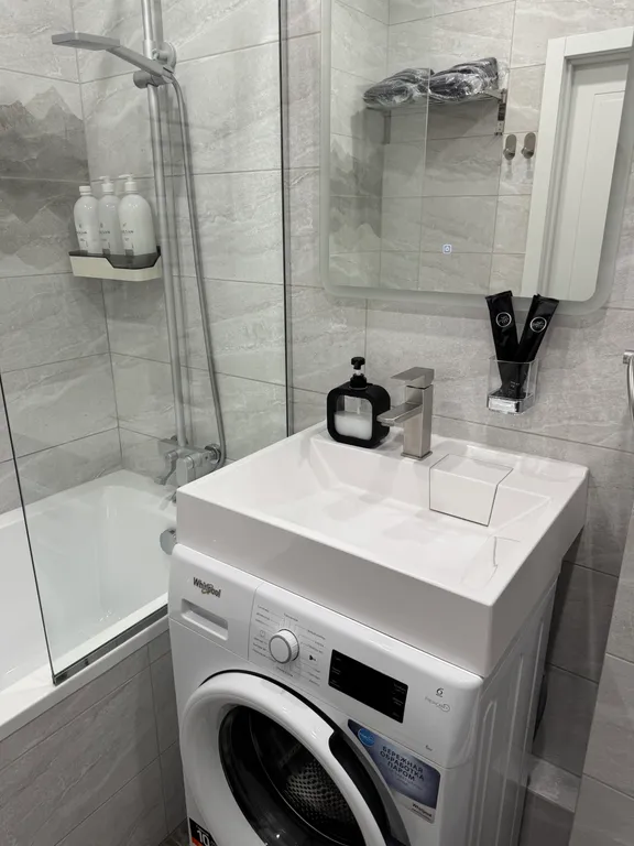 Апартаменты ЛАФА4 семейная с лоджией для 1-4 человек +  ребенок.