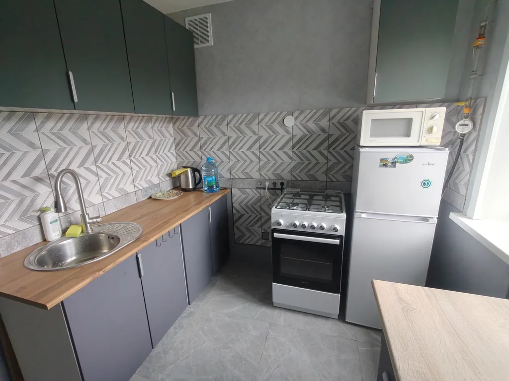 Уютная Квартира с новым ремонтом, в центре