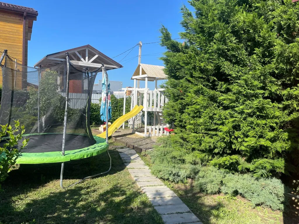 Коттедж Коттедж с террасой у моря — Кучугуры