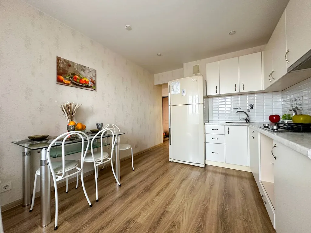 Стильная однокомнатная квартира рядом с Волгой