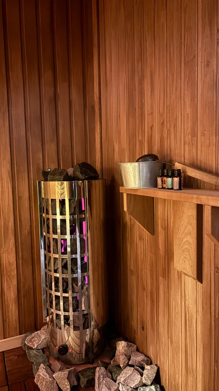 Дом с террасой с выходом на озеро