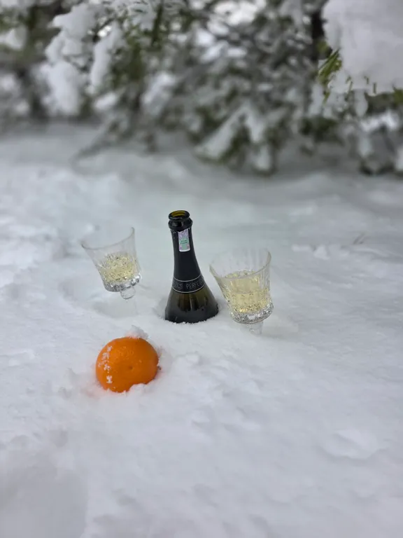 Милый дом на берегу озера