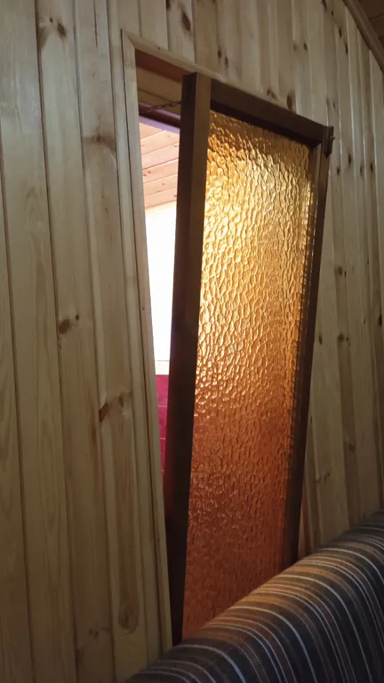 Отдельная большая комната, интернет и связь всегда