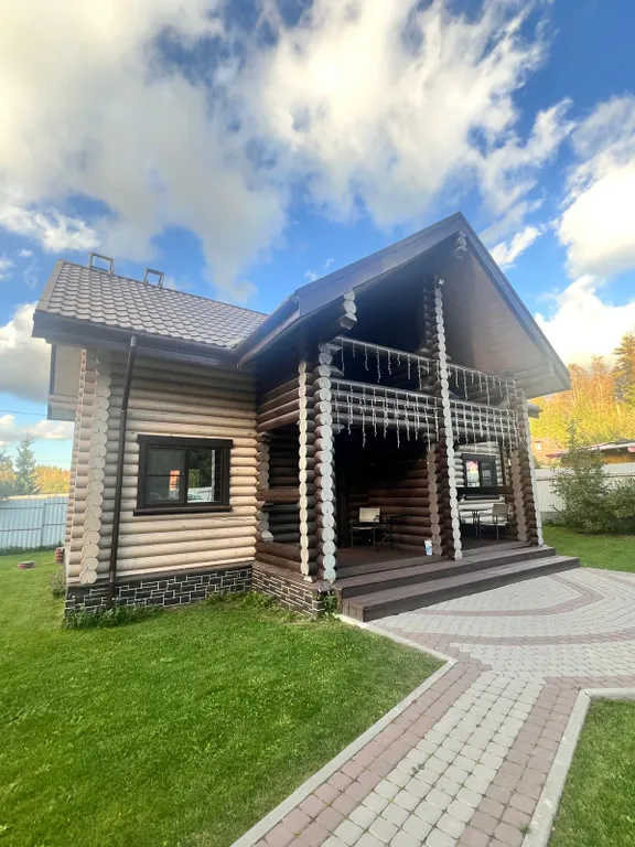 Коттедж Хаски дом — Разметелево