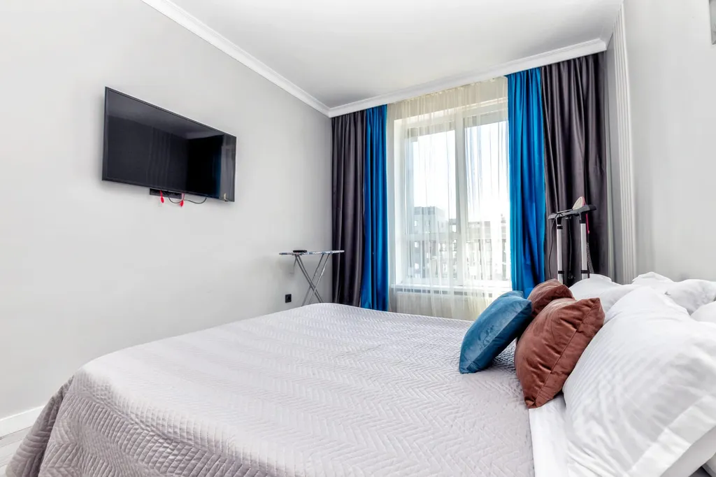 Двухкомнатная квартира возле Экспо, Ботанического сада