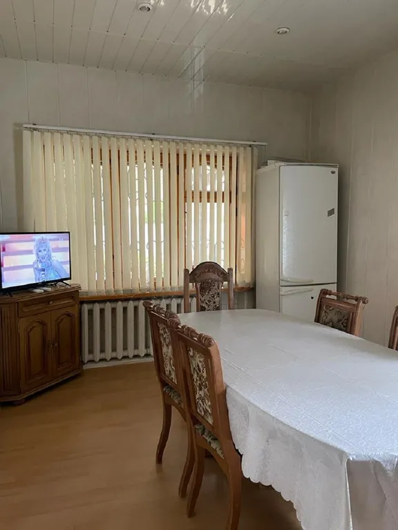 Двухэтажный дом из 5 комнат, с уютным двориком и мангалом