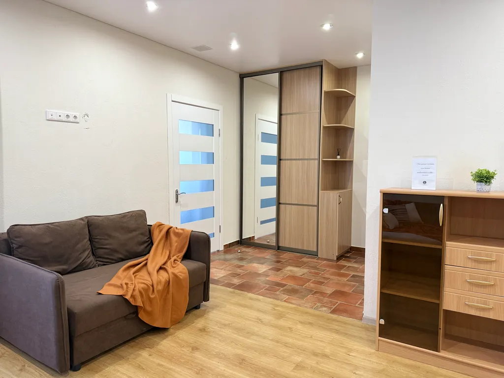 Квартира Апартаменты Нигелла в южном микрорайоне рядом с ТЦ Кристалл — Тюмень