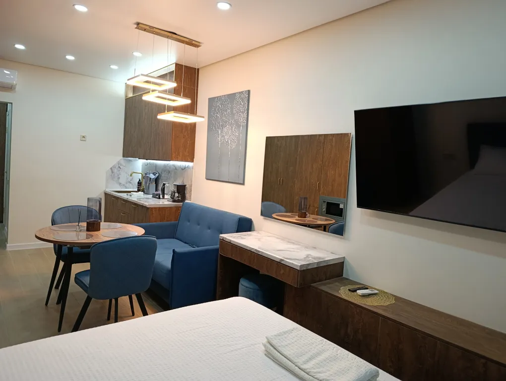 Дизайнерская студия ls-lux-fly blue light лучший вид на море