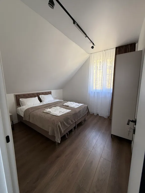 5-комнатный Дом