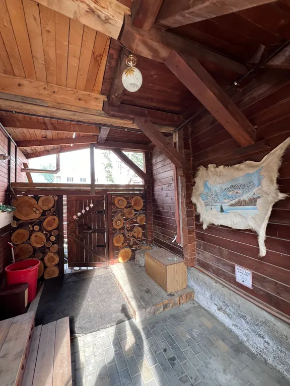 Уютный коттедж с баней для большой компании