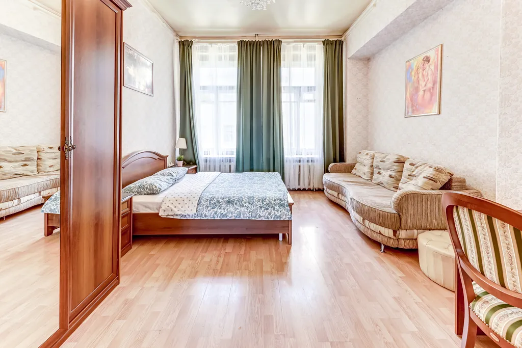 Hermitage View BR Apartment