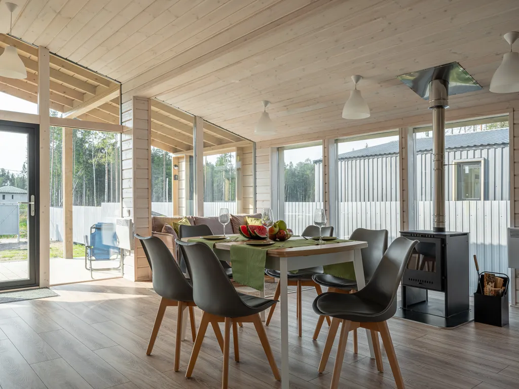 Большой семейный дом