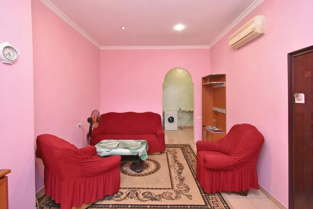 Apartment in Saryan street