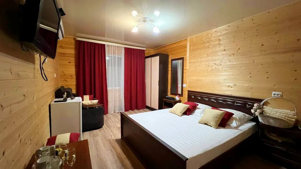 Коттедж 4-х местный домик с кухней — Анапа