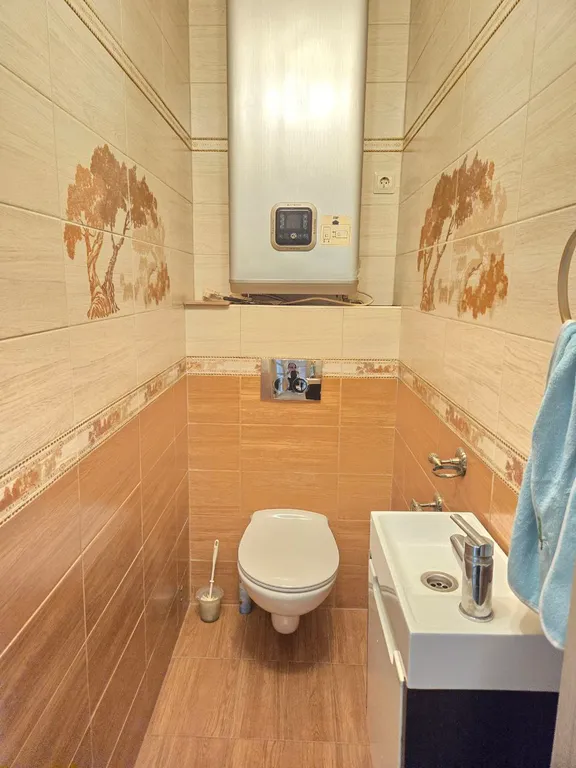 Просторная 2-х комнатная на пр-т Ленина Метро - Двигатель Революции