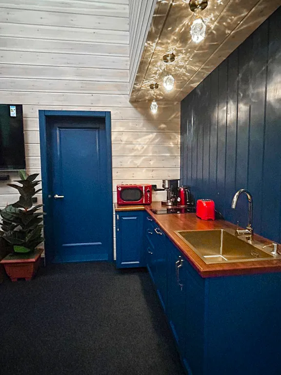 Барн хаус с видом на лес и горы