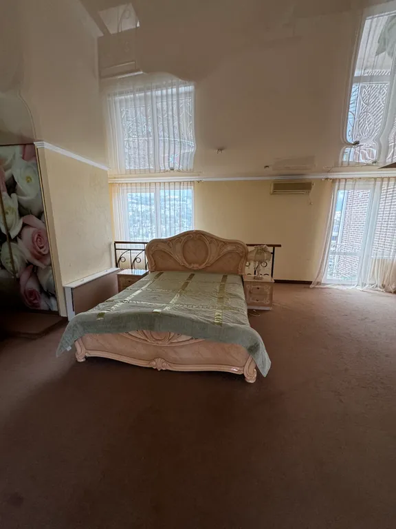 Уютный дом с личным двором