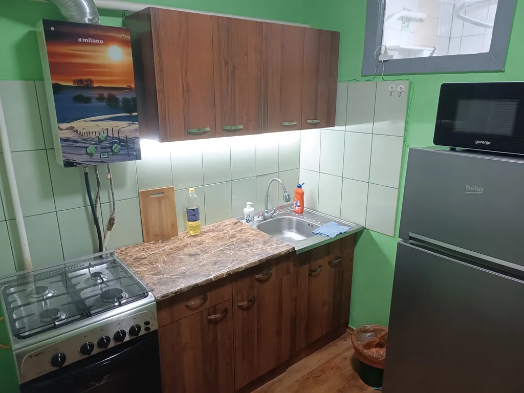 Квартира Уютная 3-х комнатная квартира в центре — Луганск