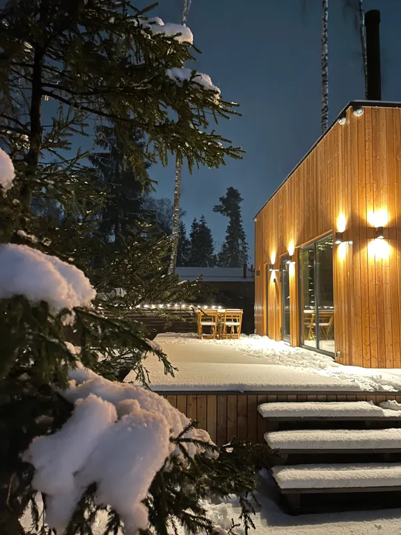 Отдых в доме в лесу с чаном и бассейном