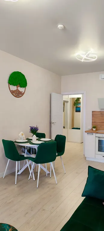 Апартаменты с бассейнами во дворе