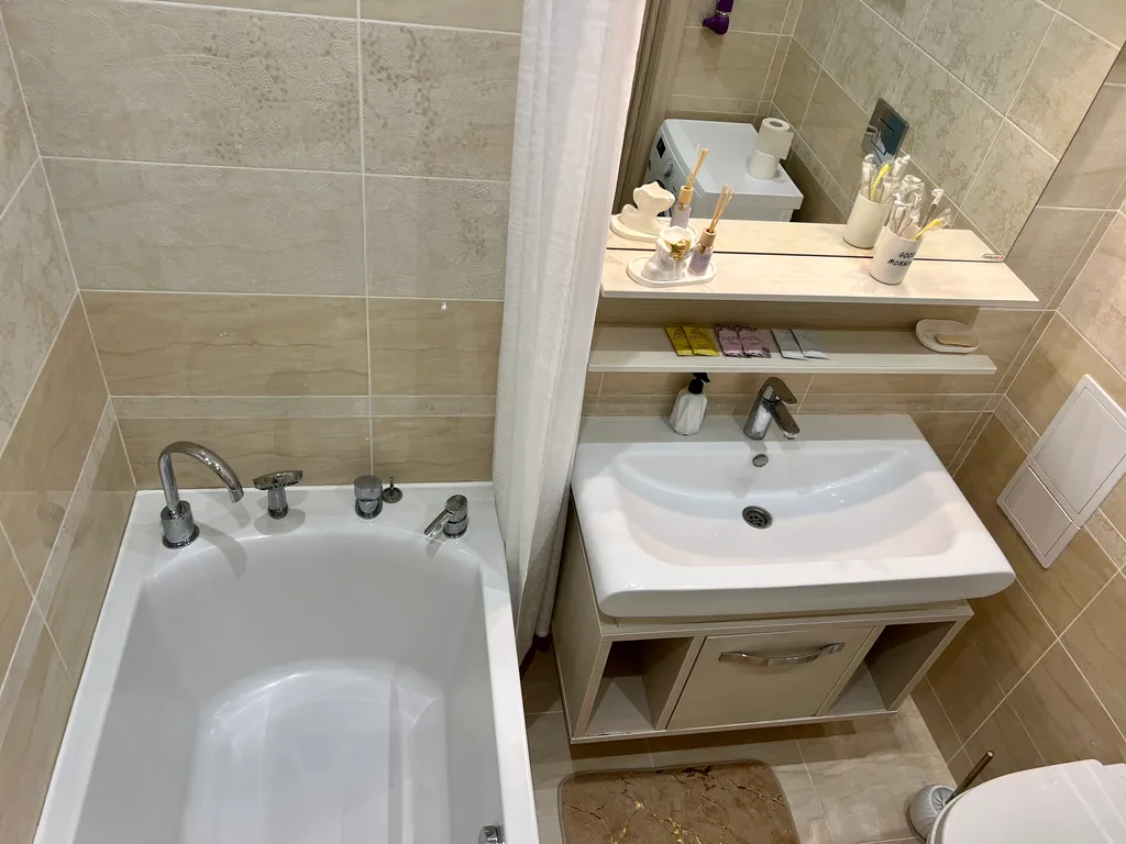 Квартира Квартира Возле планеты — Красноярск