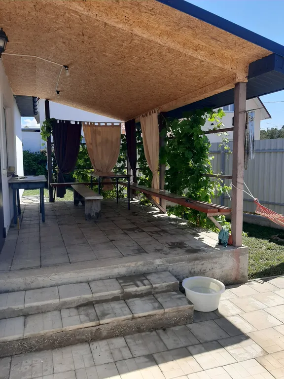 Дом у моря с видом на море