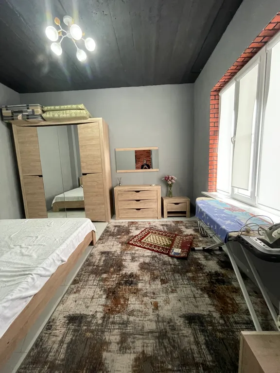 Дом рядом с горячкой, горячий источник и морем