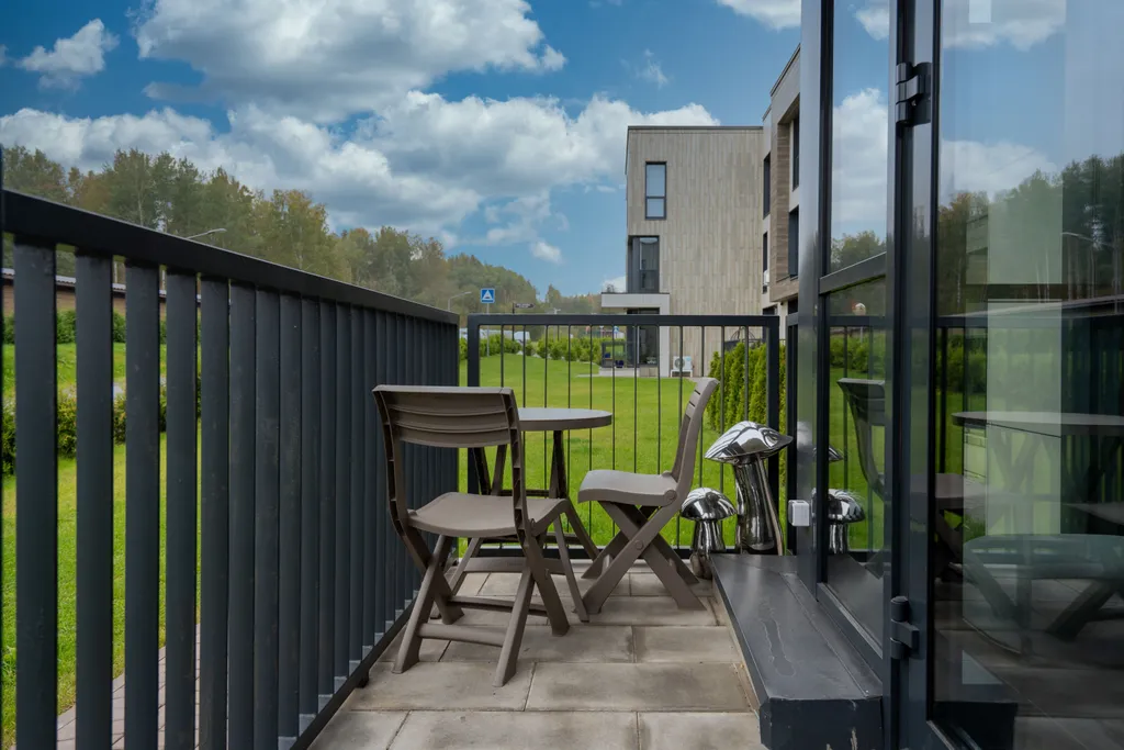 Дизайнерские апартаменты Охта КраСКИ Green