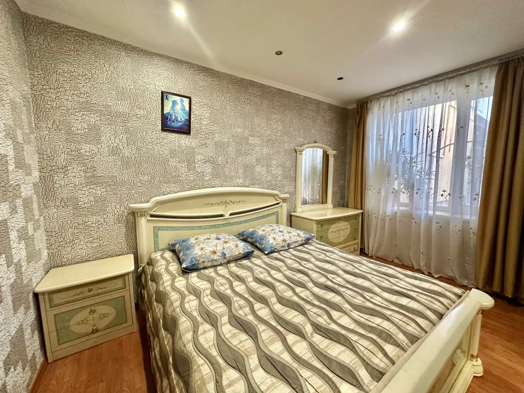 4-комнатный Дом