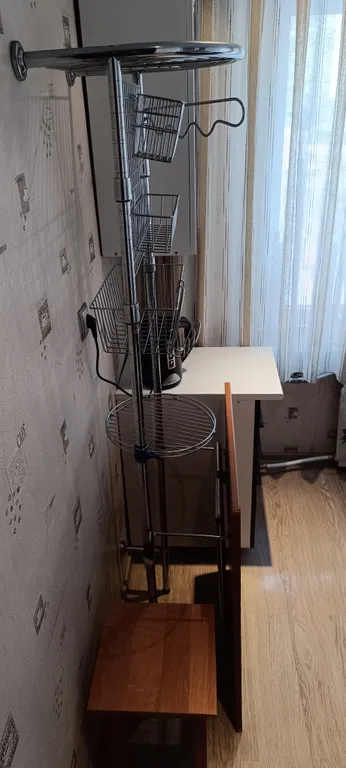 Горнолыжный курорт через дорогу