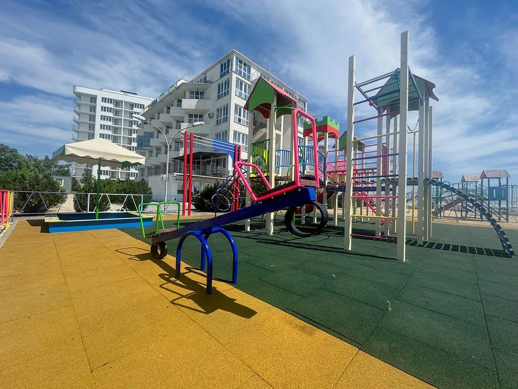 Небольшая студия на берегу моря