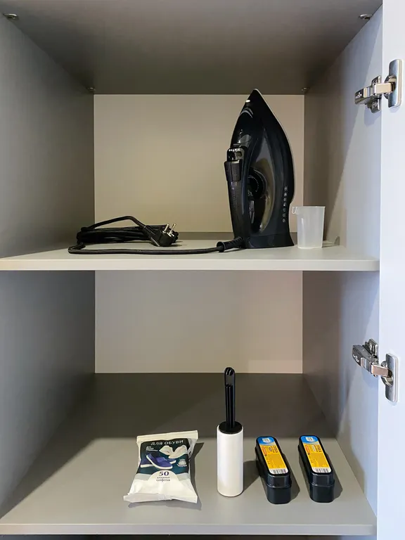 Апартамент Stеel Grey в oтелe Кirоvsky Avеnir у метро Aвтово