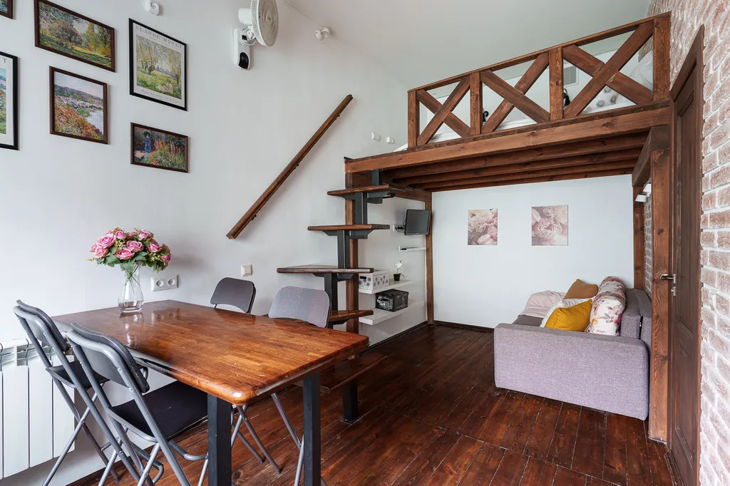 Квартира Уютная двухярусная студия в историческом центре — аренда посуточно в Брест