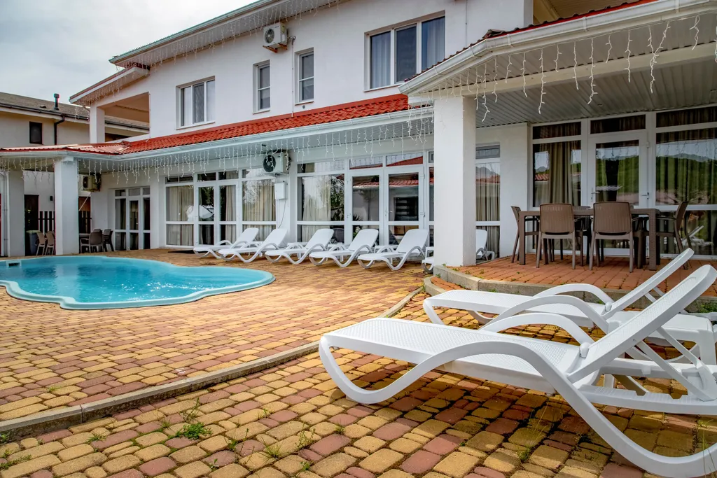 Вилла резиденция белый дом