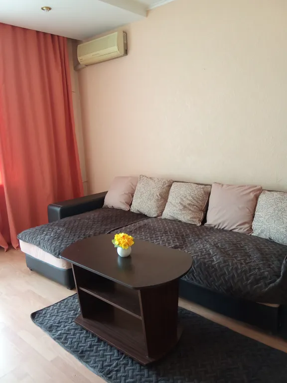 Квартира в 100 метрах от панорамы Сталинградской битвы, набережной и Волгой