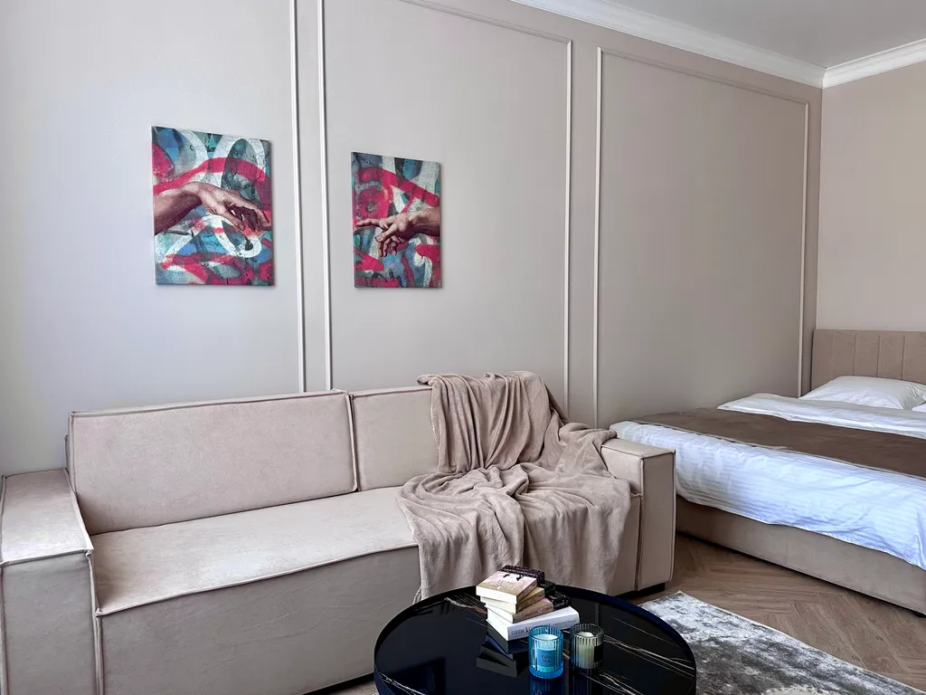 Квартира с новым дизайнерским ремонтом и мебелью