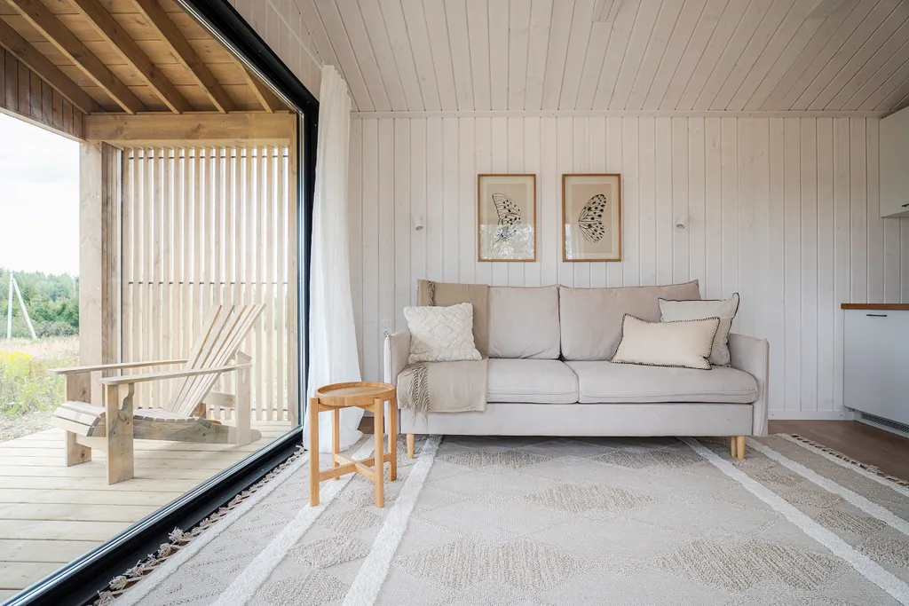 Светлый , гостеприимный гостевой дом Barn Petya