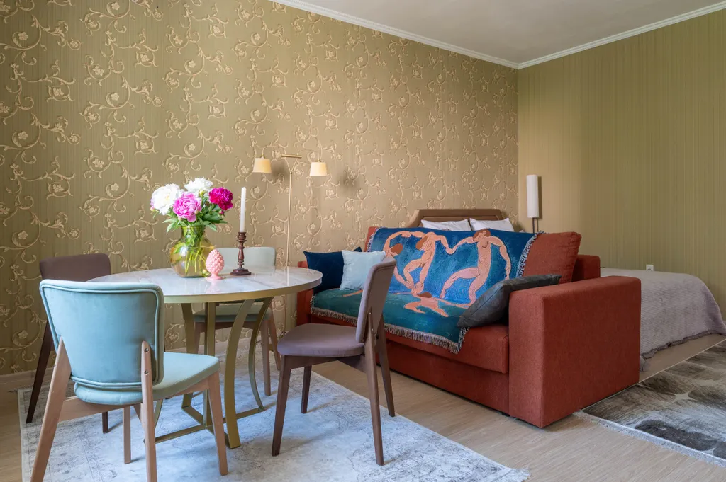 Парижское настроение с видом на Казанский собор