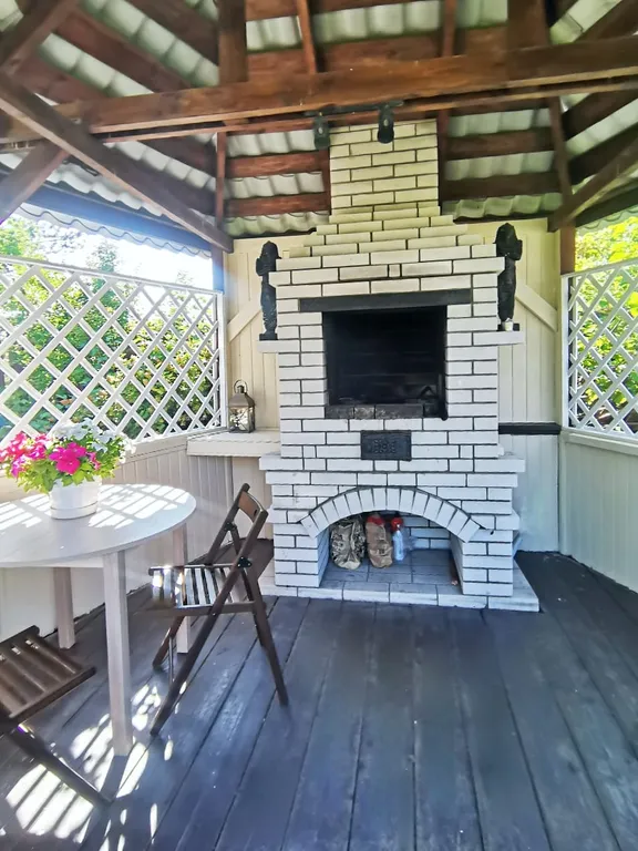 Уютный дом для отдыха или праздника