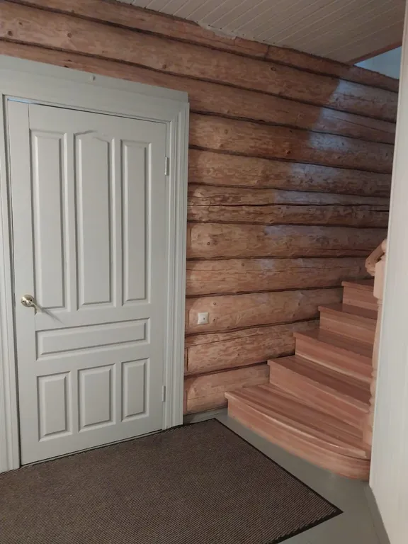 Комфортабельный 2-х этажный коттедж на 1 линии о. Селигер