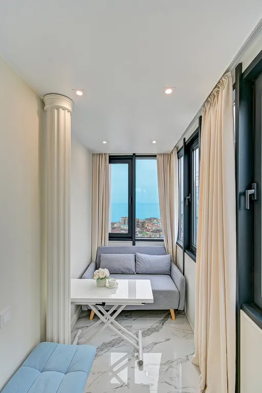 Квартира Квартира Двухкомнатная с 2 санузлами, проектором на балконе, бассейном на территории — Адлер