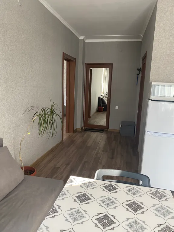 Квартира с балконом с видом на лес