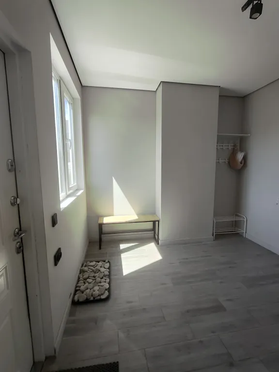 Современный дом с панорамными окнами и сауной